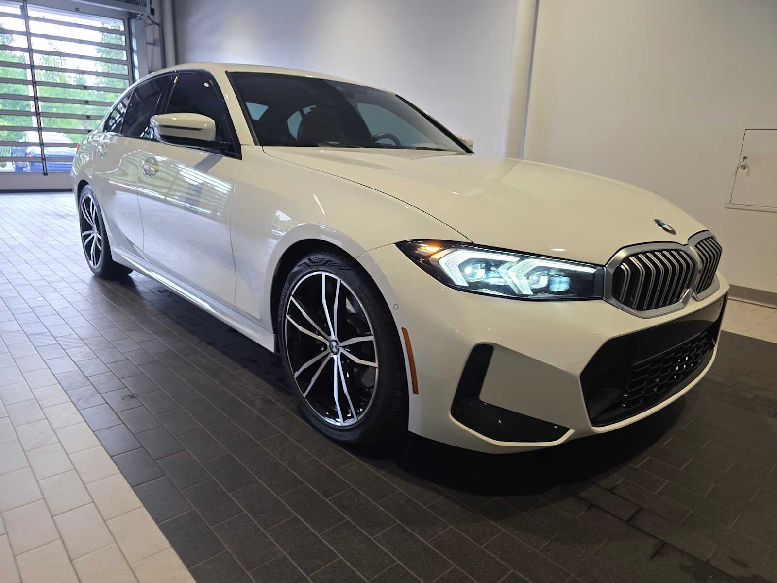 2023 BMW 330i 330i