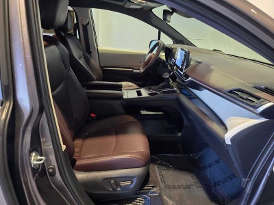 2023 Toyota Sienna Platinum