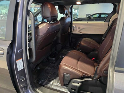 2023 Toyota Sienna Platinum