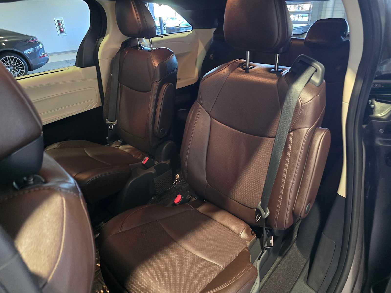 2023 Toyota Sienna Platinum