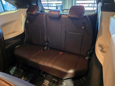 2023 Toyota Sienna Platinum