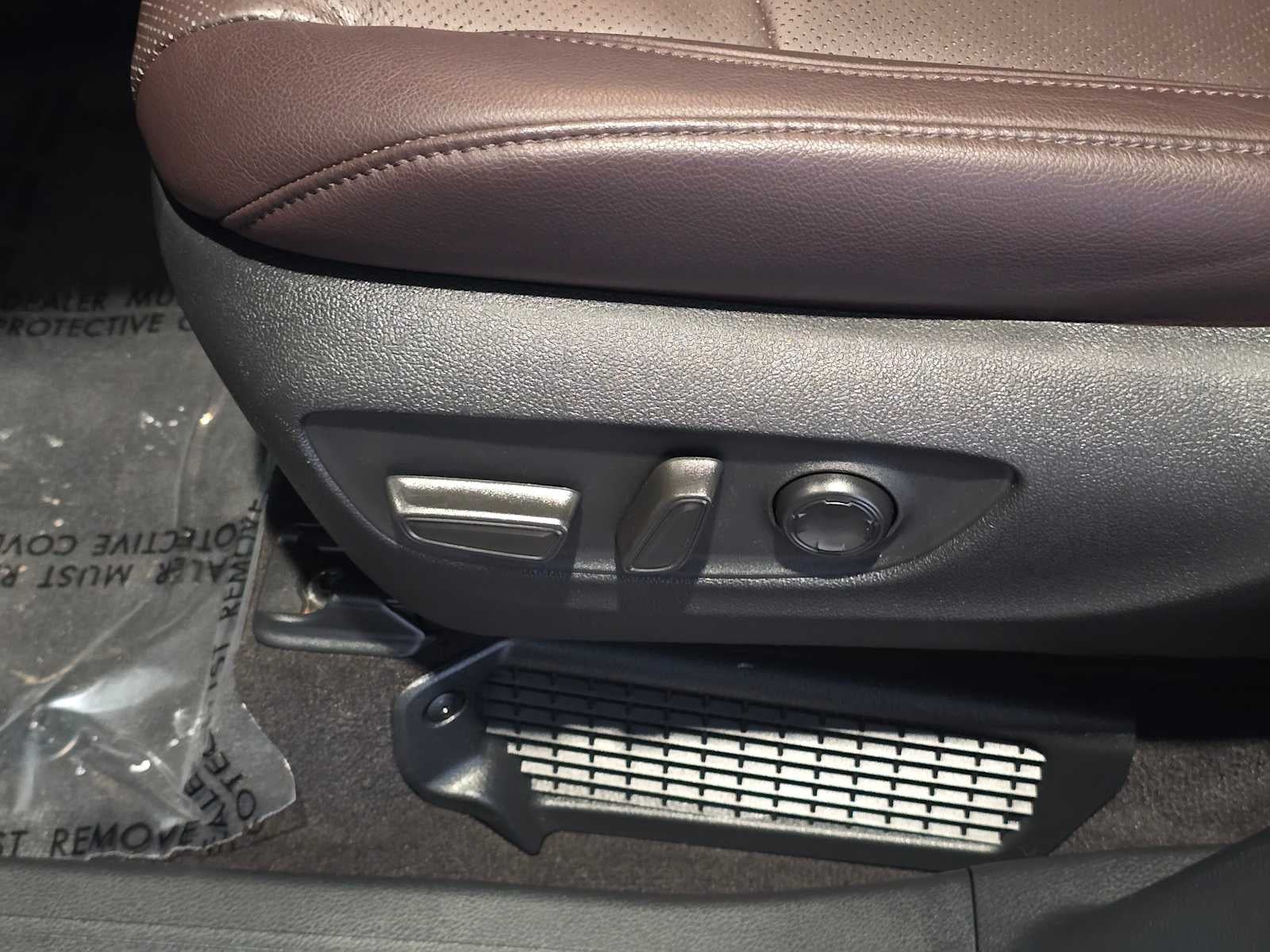 2023 Toyota Sienna Platinum