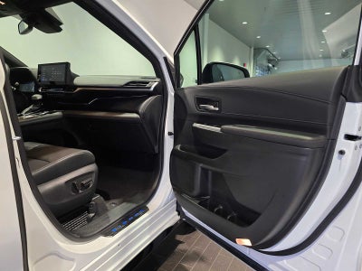 2025 Toyota Sienna Platinum