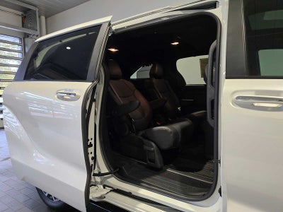 2025 Toyota Sienna Platinum