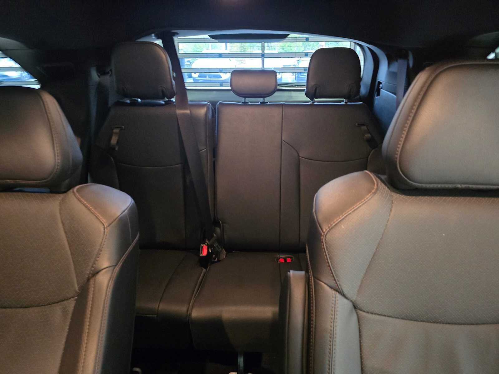 2025 Toyota Sienna Platinum