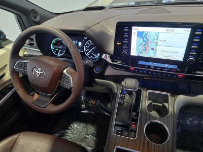 2023 Toyota Sienna Platinum