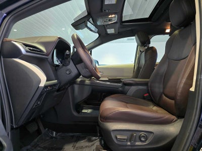 2023 Toyota Sienna Platinum