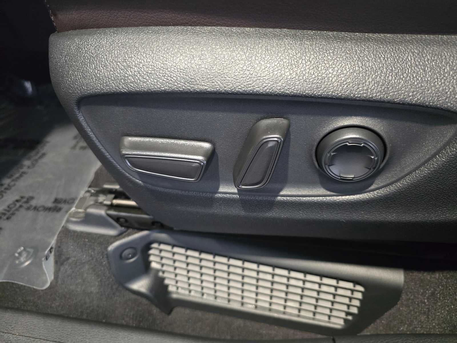 2023 Toyota Sienna Platinum