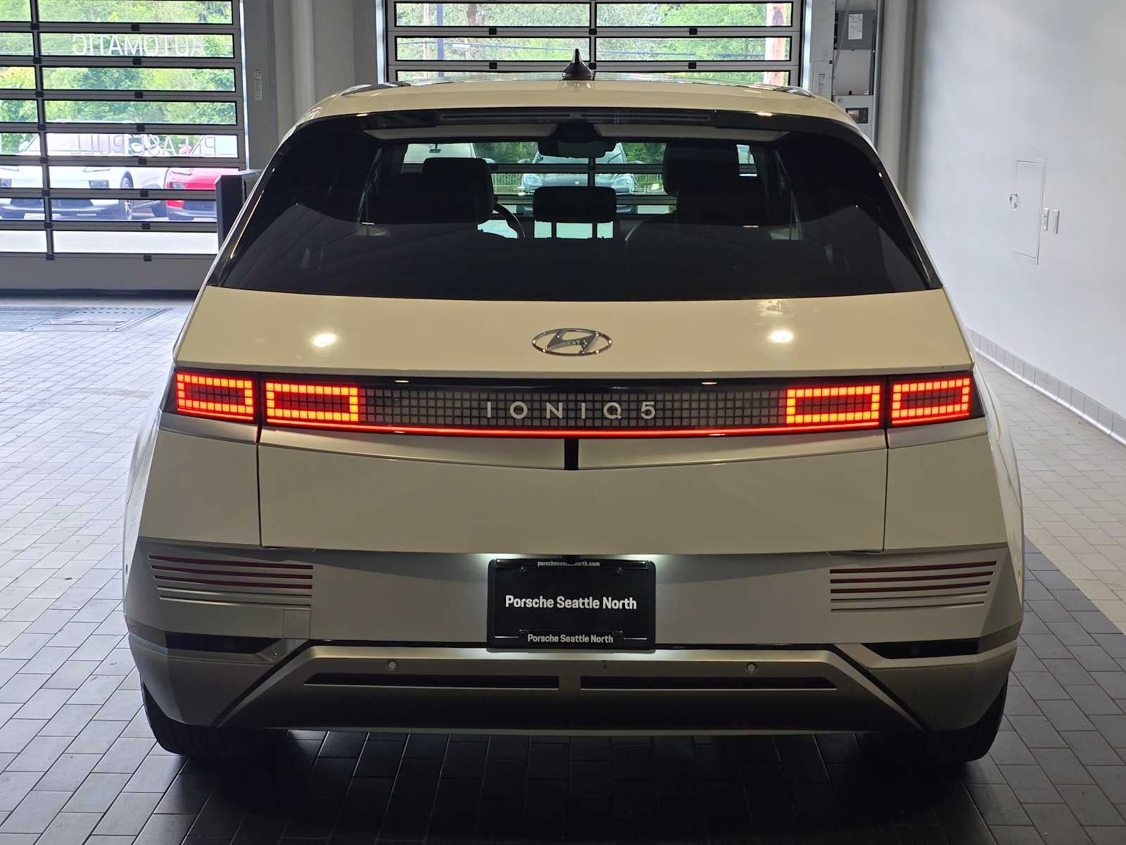 2024 Hyundai IONIQ 5 Limited