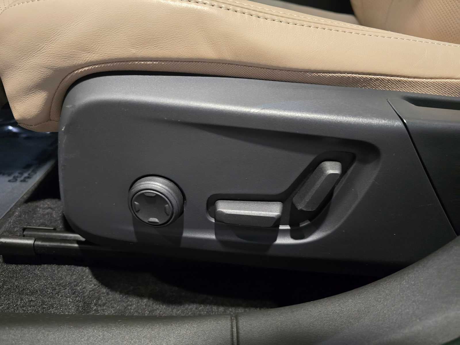 2022 Polestar 2 Base