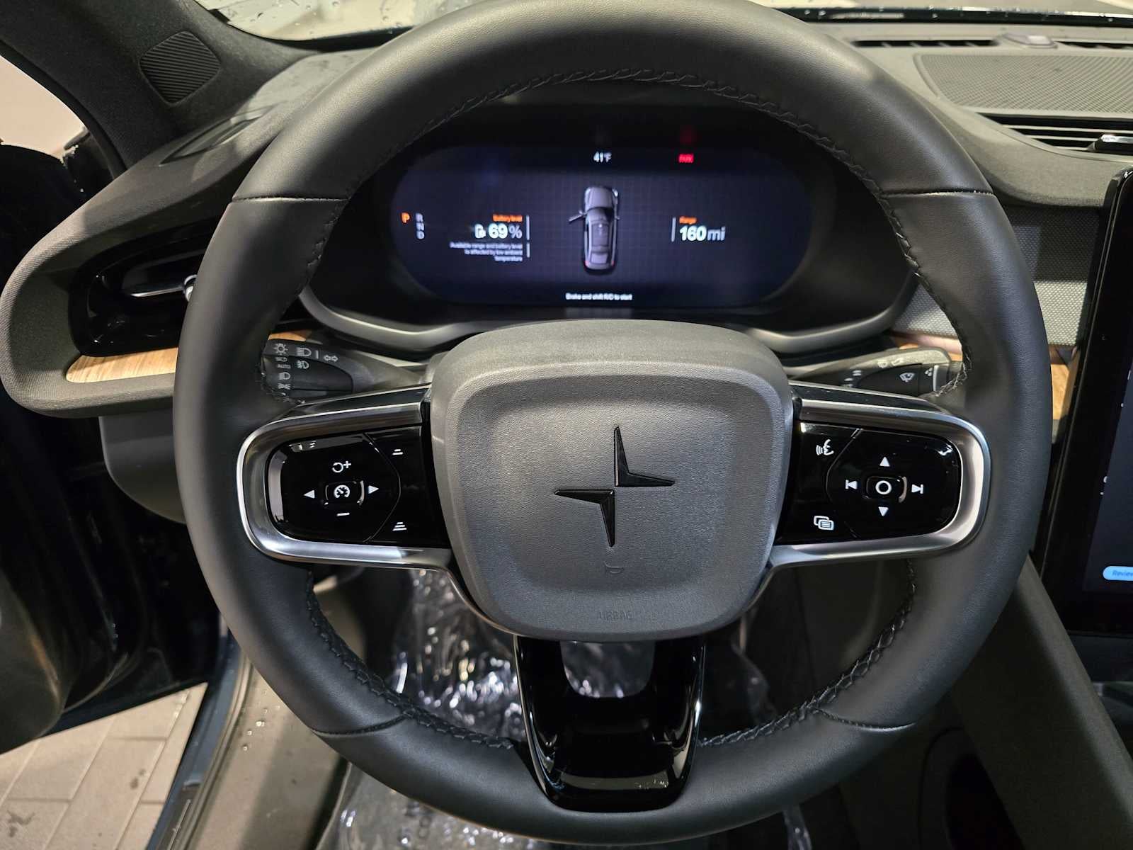 2022 Polestar 2 Base