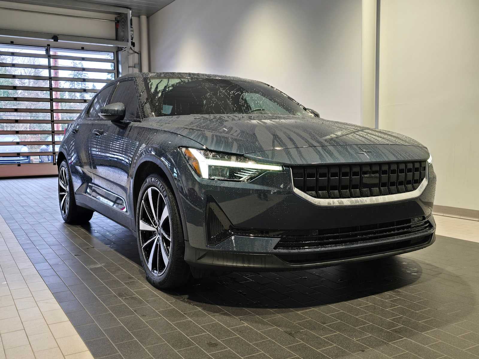 2022 Polestar 2 Base