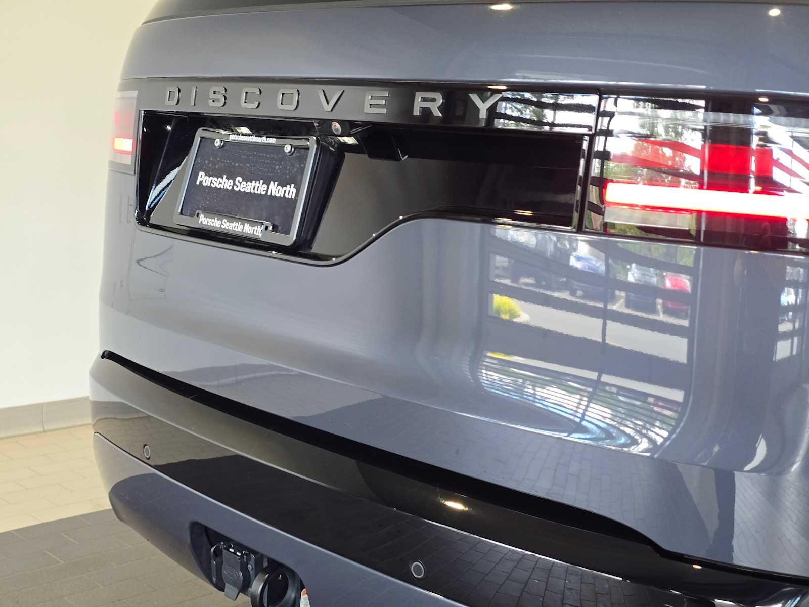 2025 Land Rover Discovery Dynamic SE