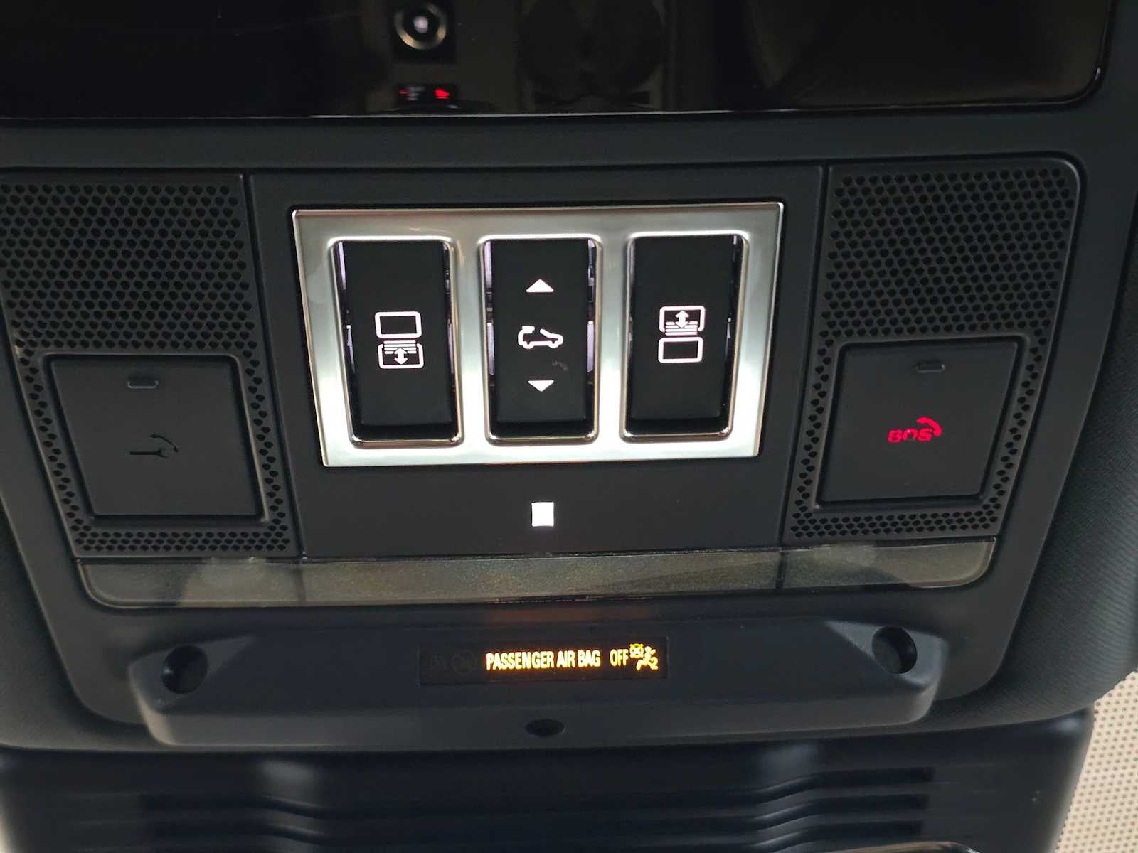 2025 Land Rover Discovery Dynamic SE