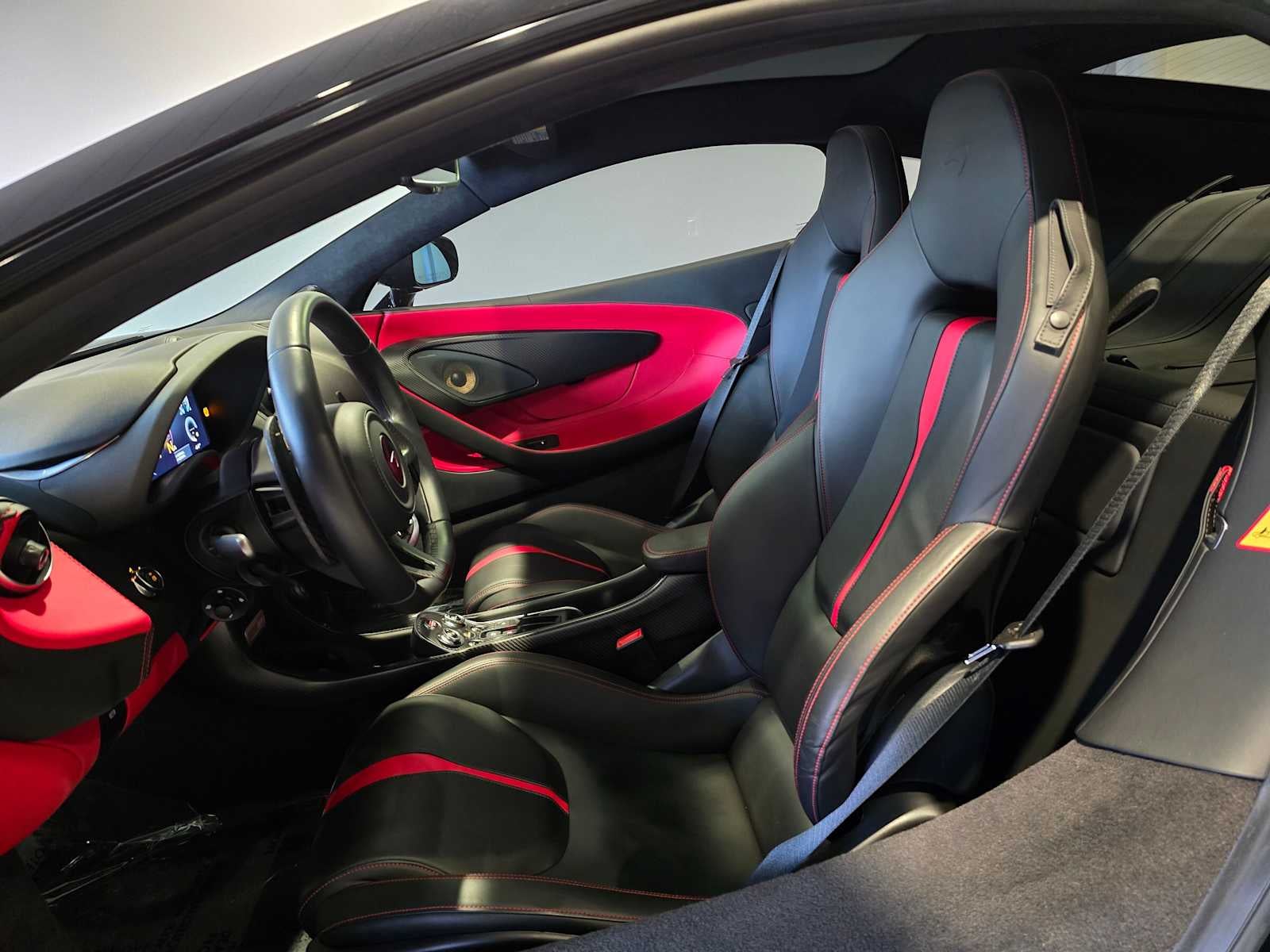 2019 McLaren 570GT Base