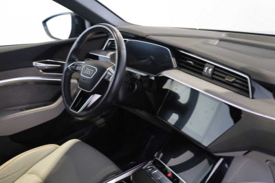 2024 Audi Q8 e-tron Prestige