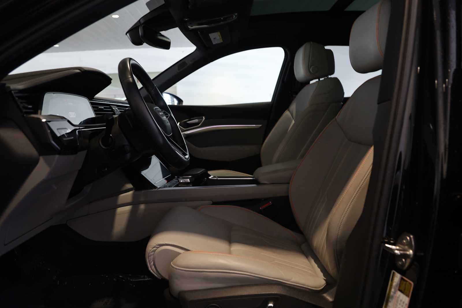 2024 Audi Q8 e-tron Prestige