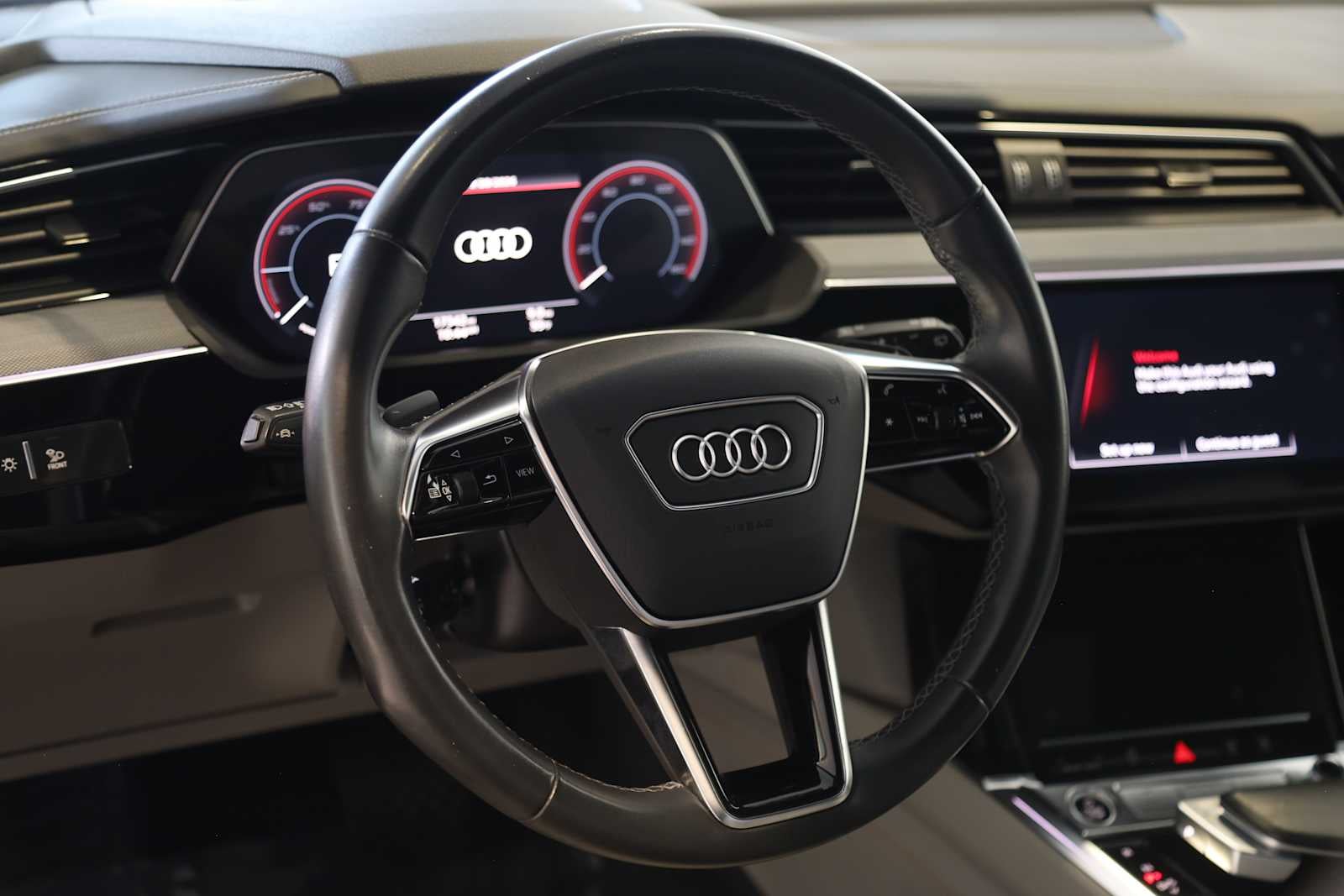 2024 Audi Q8 e-tron Prestige