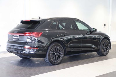 2024 Audi Q8 e-tron Prestige