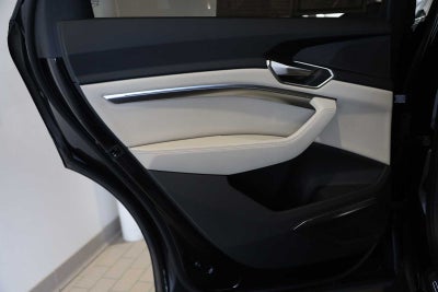 2024 Audi Q8 e-tron Sportback S line Premium Plus