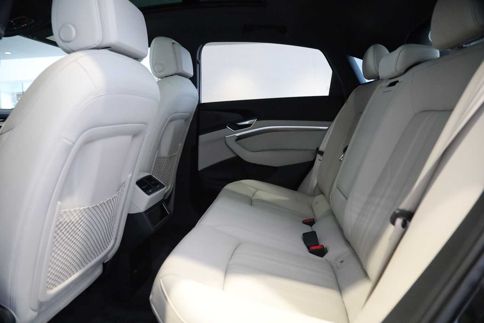 2024 Audi Q8 e-tron Sportback S line Premium Plus