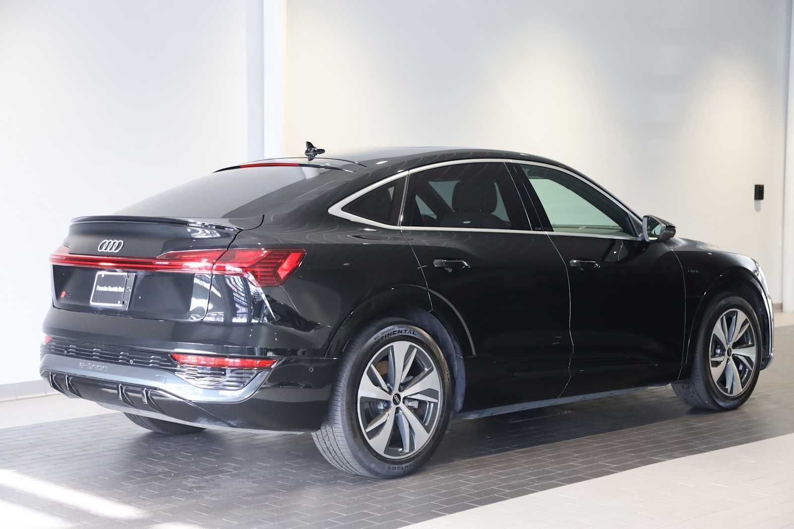 2024 Audi Q8 e-tron Sportback S line Premium Plus