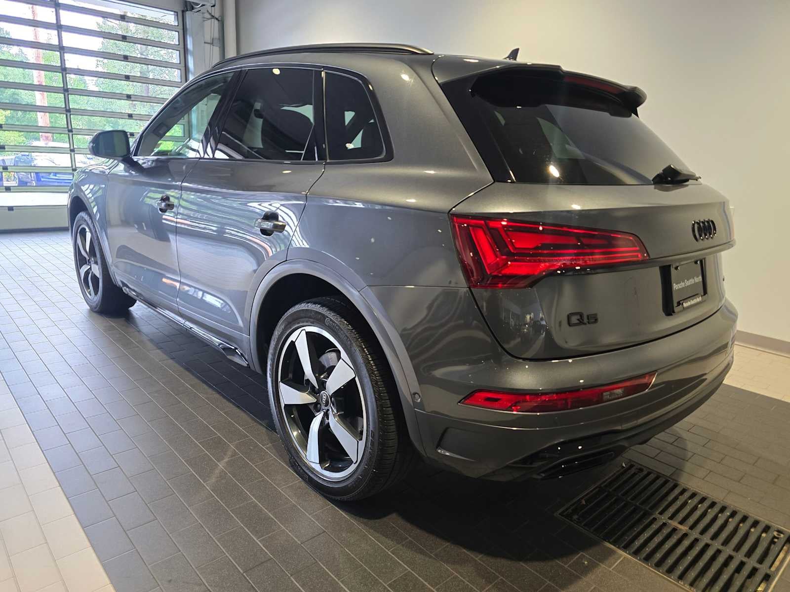 2023 Audi Q5 S line Prestige