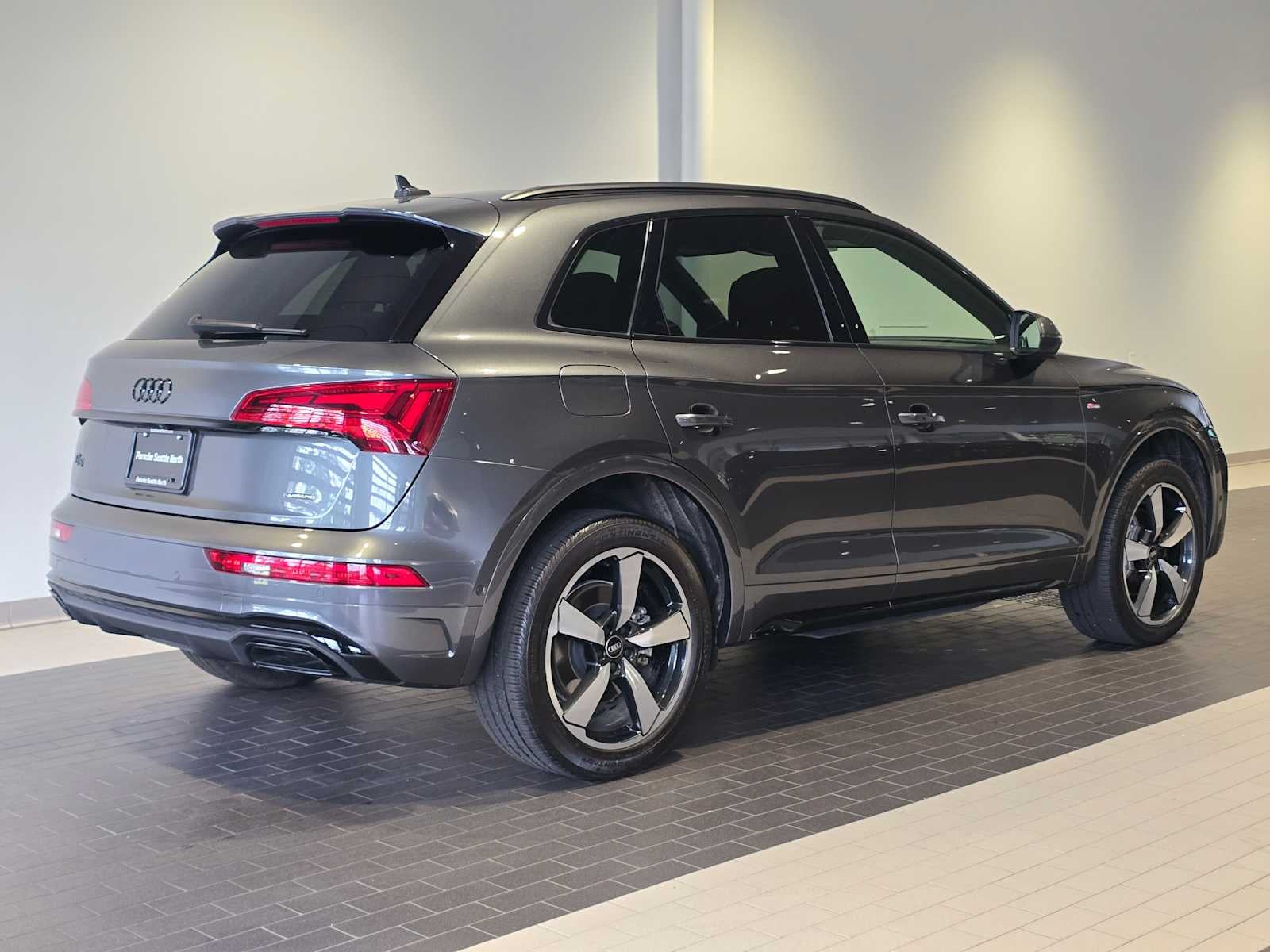 2023 Audi Q5 S line Prestige