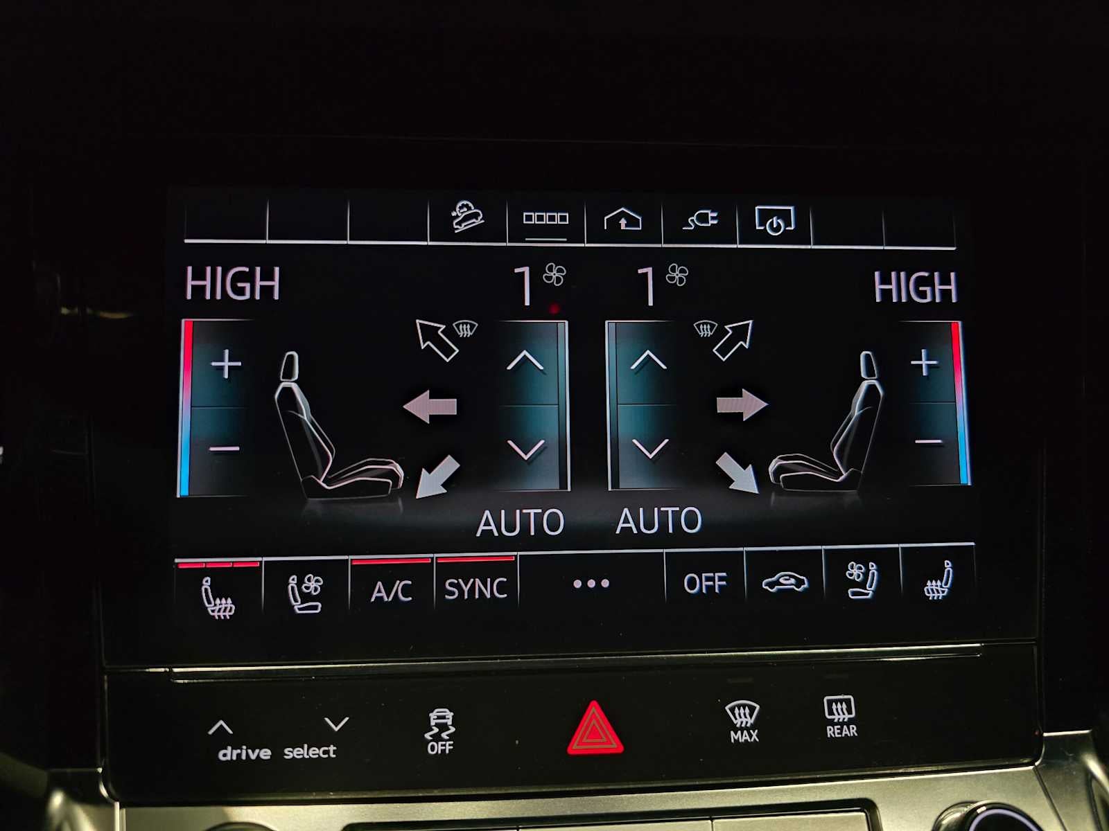 2023 Audi e-tron Premium Plus