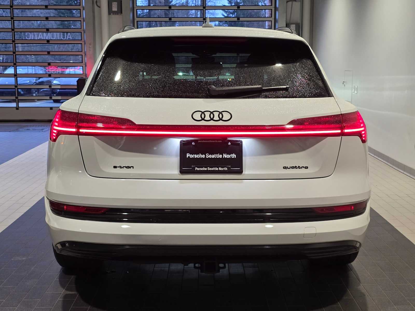 2023 Audi e-tron Premium Plus