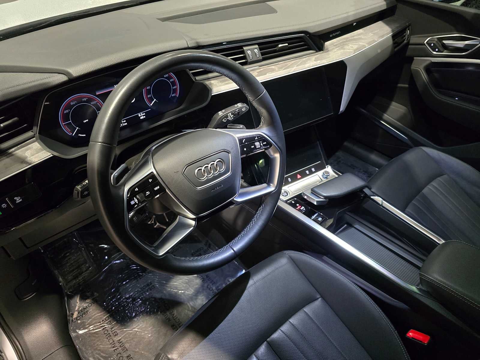 2023 Audi e-tron Premium Plus