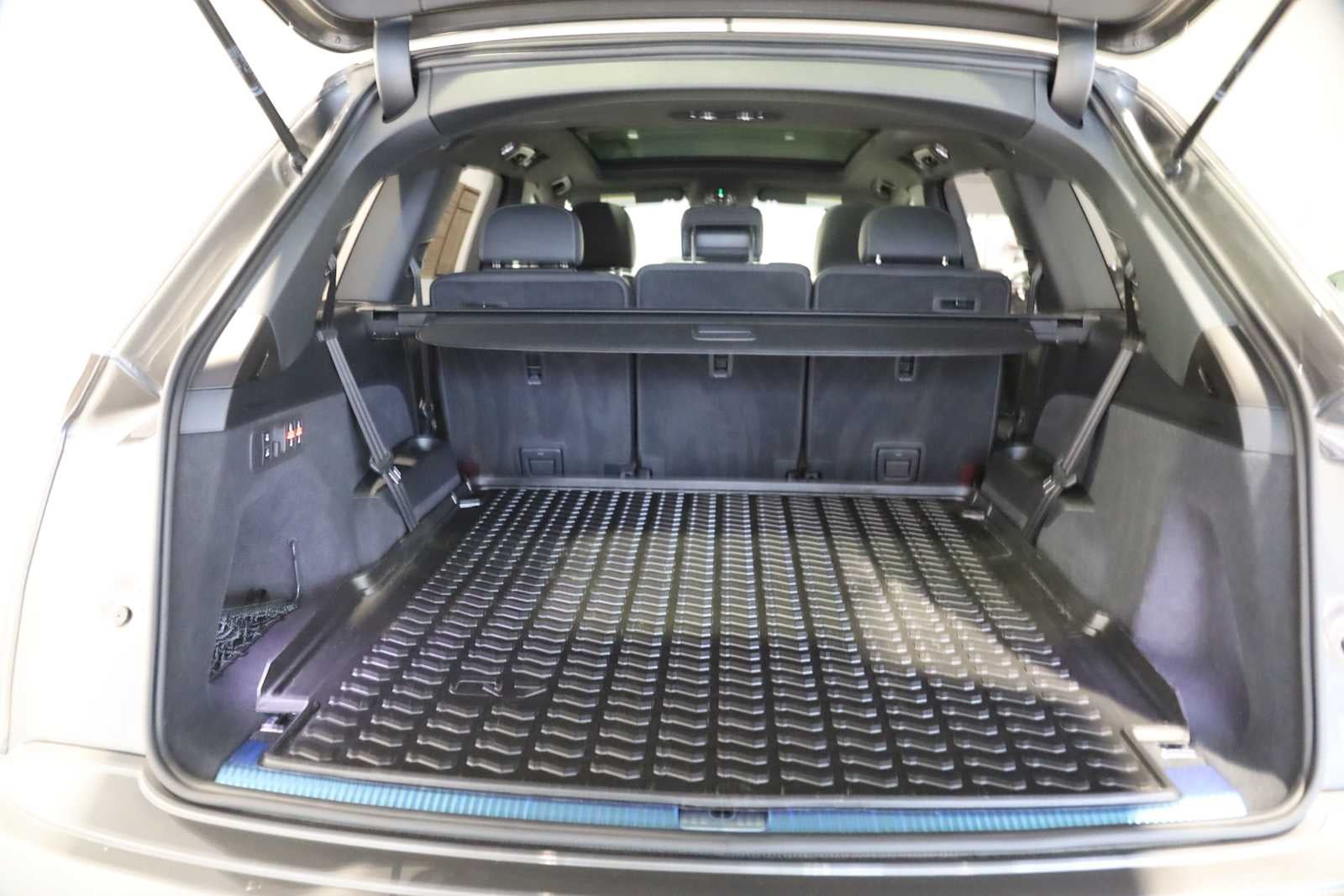 2025 Audi Q7 Prestige