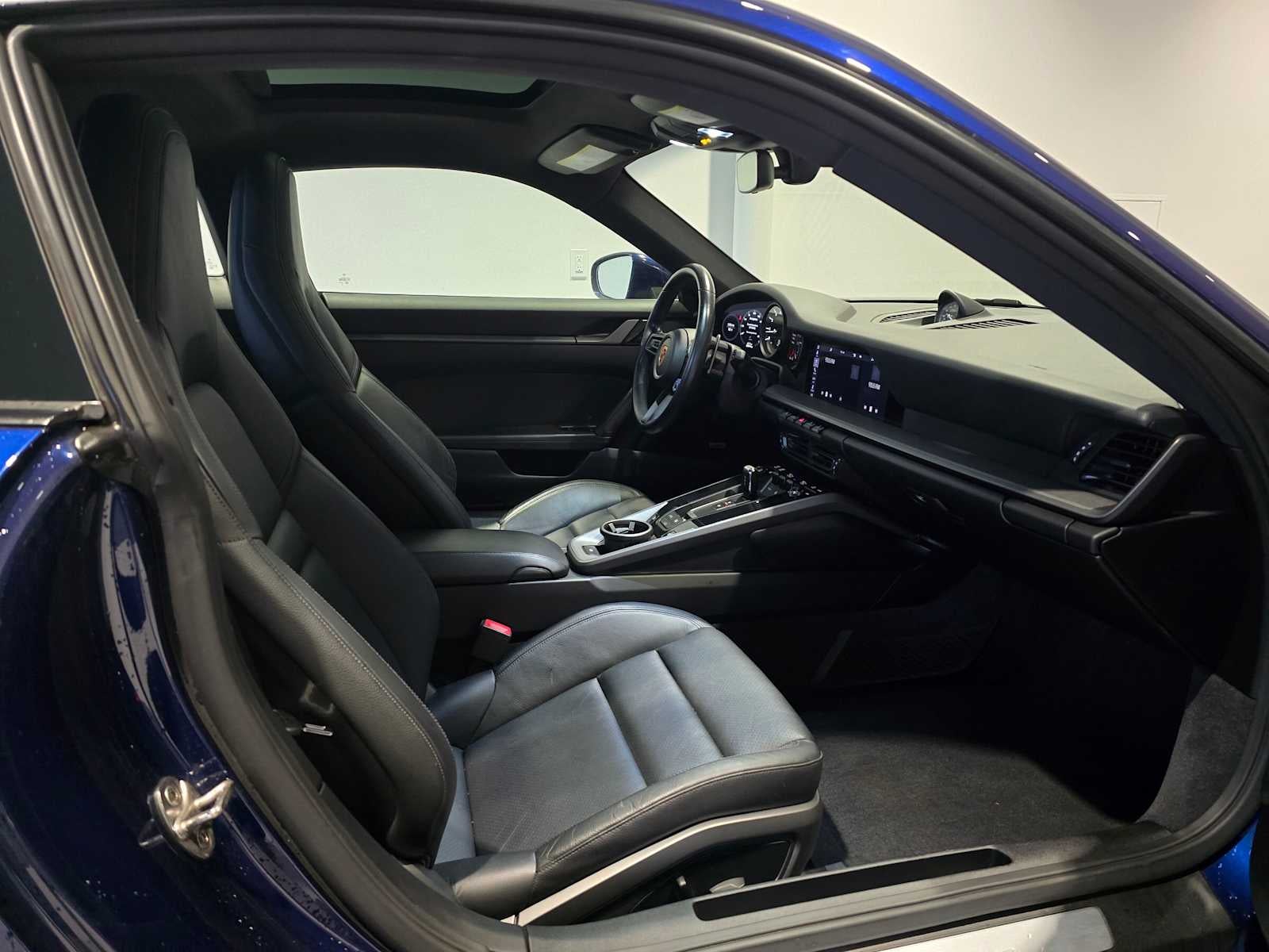 2020 Porsche 911 Carrera