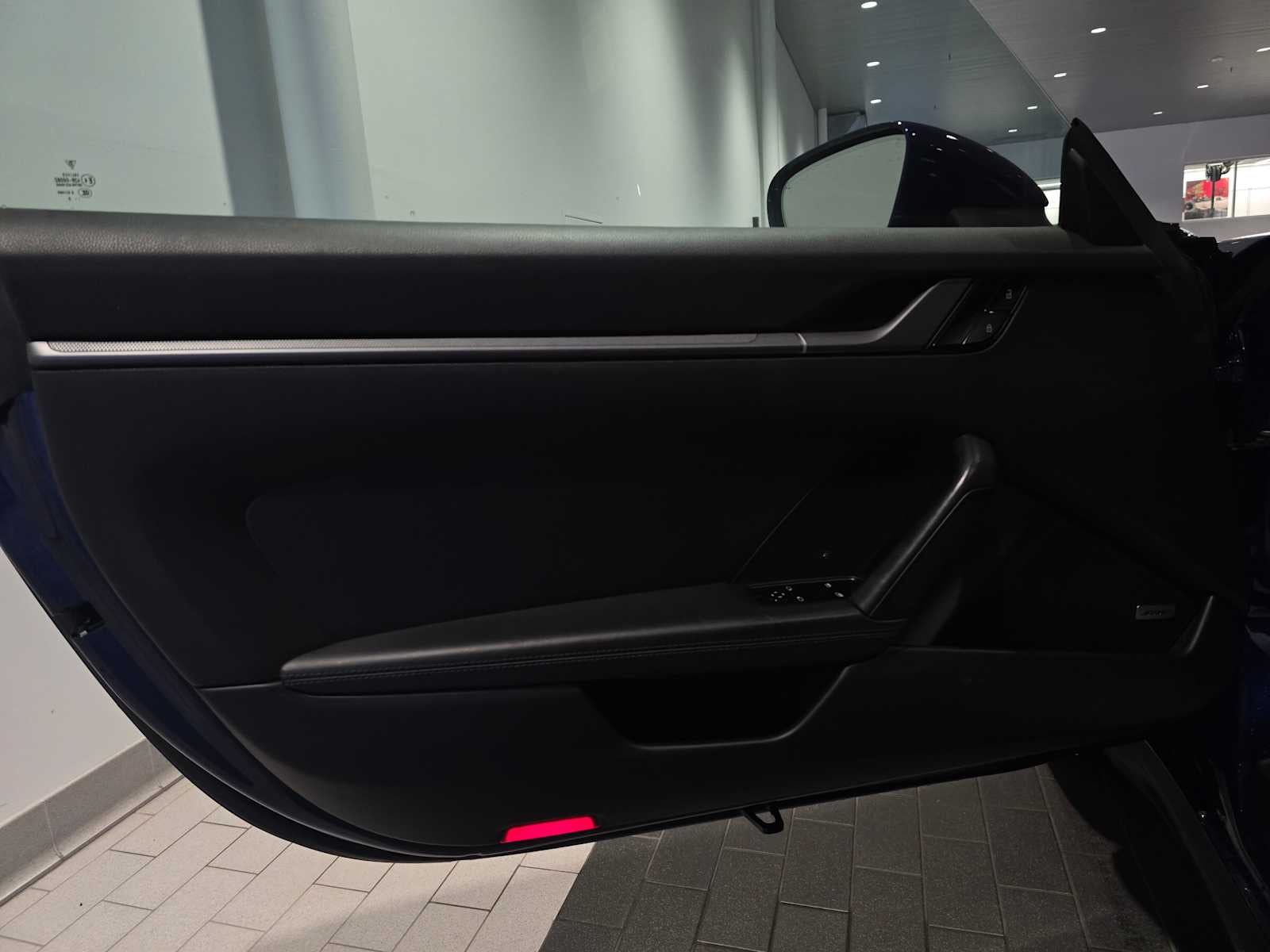 2020 Porsche 911 Carrera