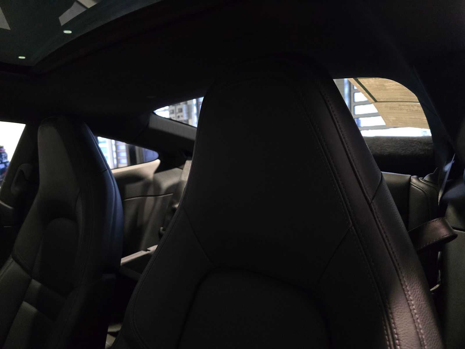 2020 Porsche 911 Carrera