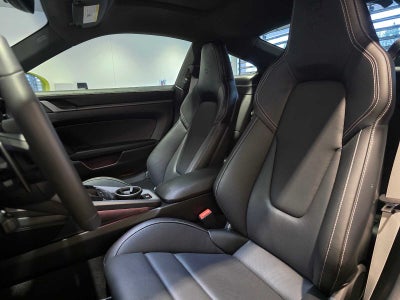 2025 Porsche 911 Carrera