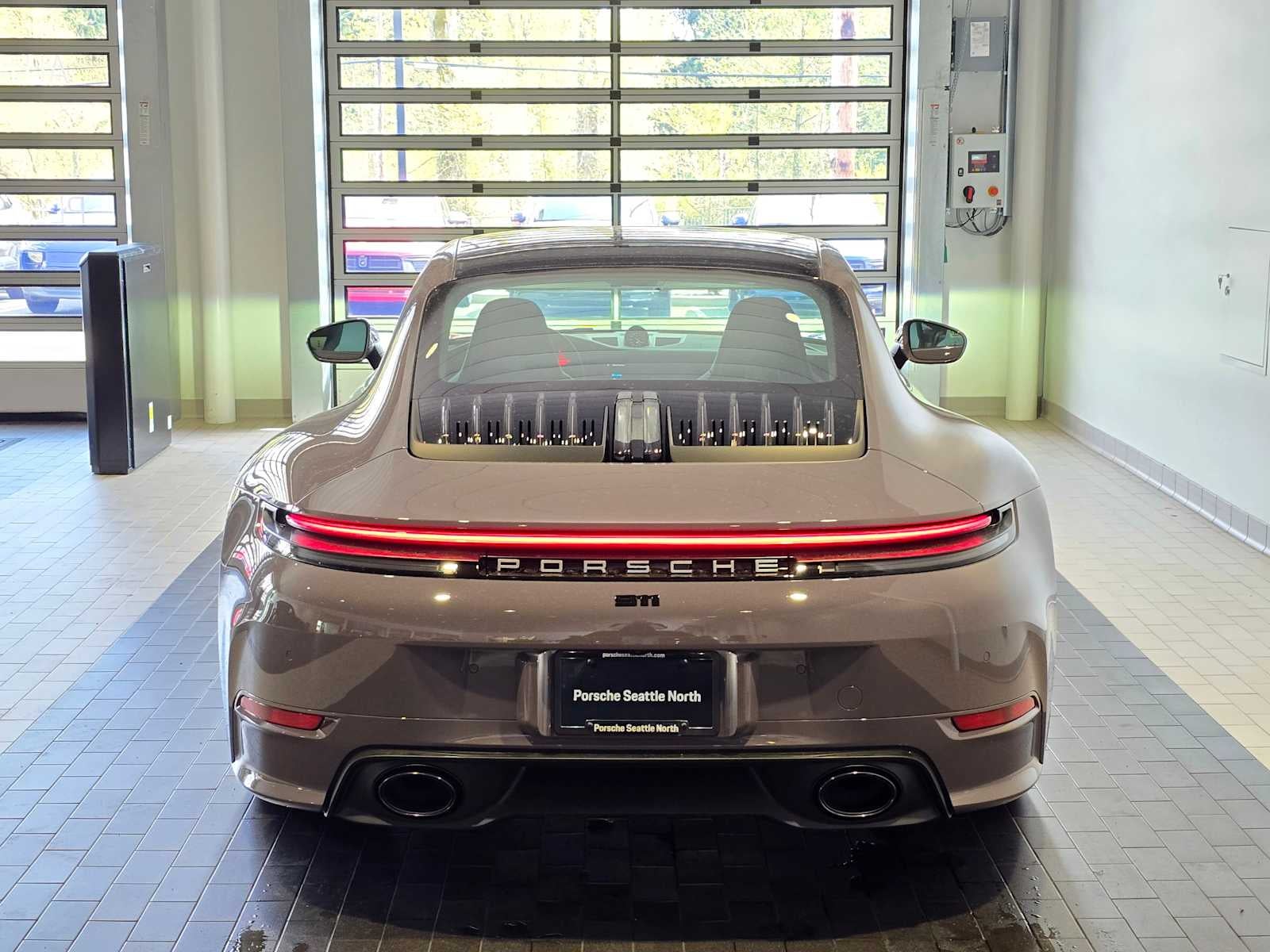 2026 Porsche 911 Carrera
