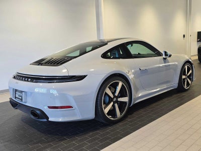 2025 Porsche 911 Carrera