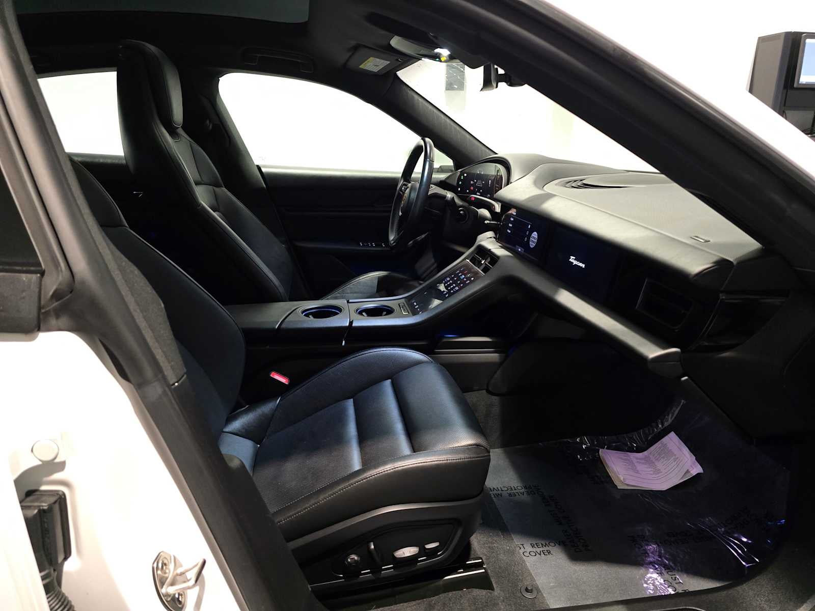 2022 Porsche Taycan Base