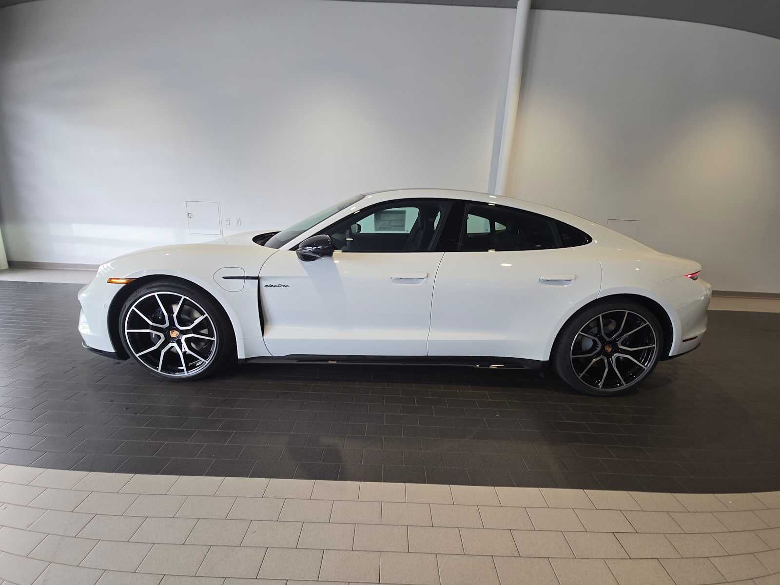 2026 Porsche Taycan Taycan 4 Black Edition