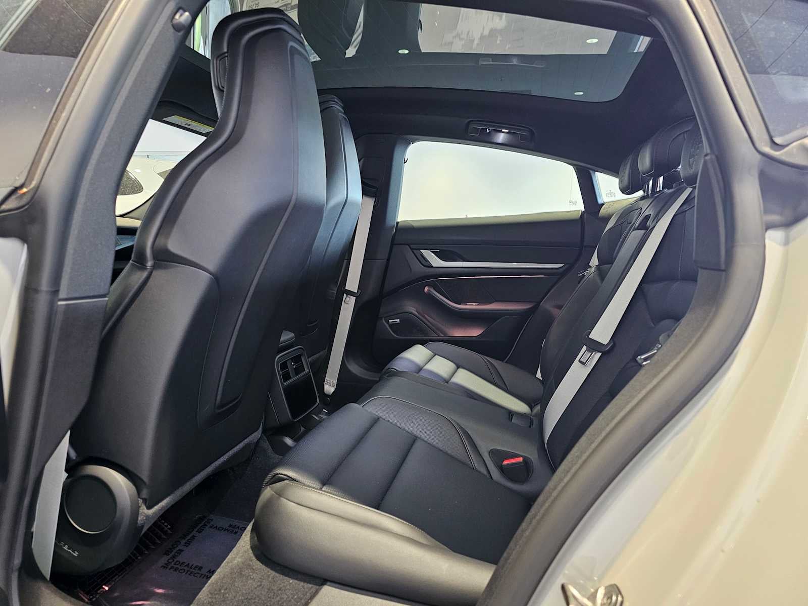 2025 Porsche Taycan 4