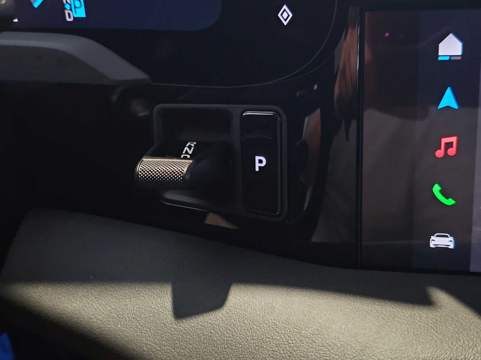 2025 Porsche Taycan 4