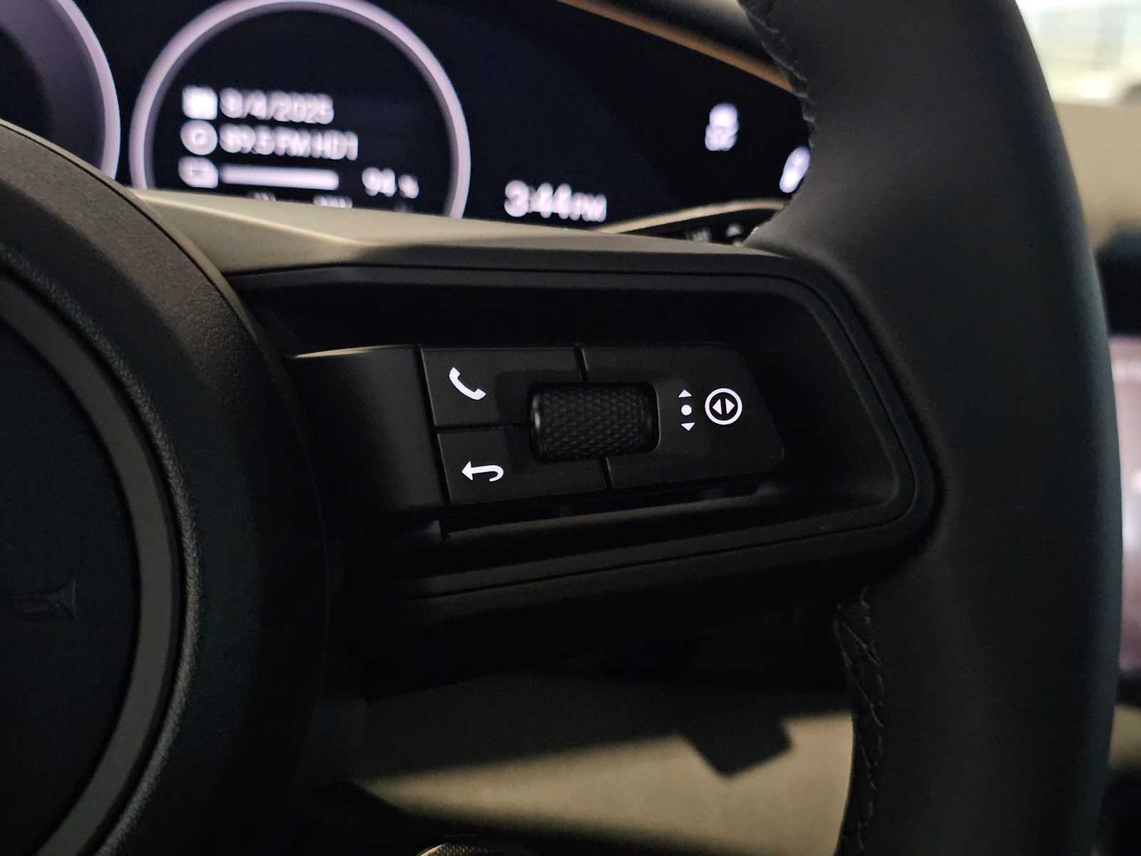 2025 Porsche Taycan 4