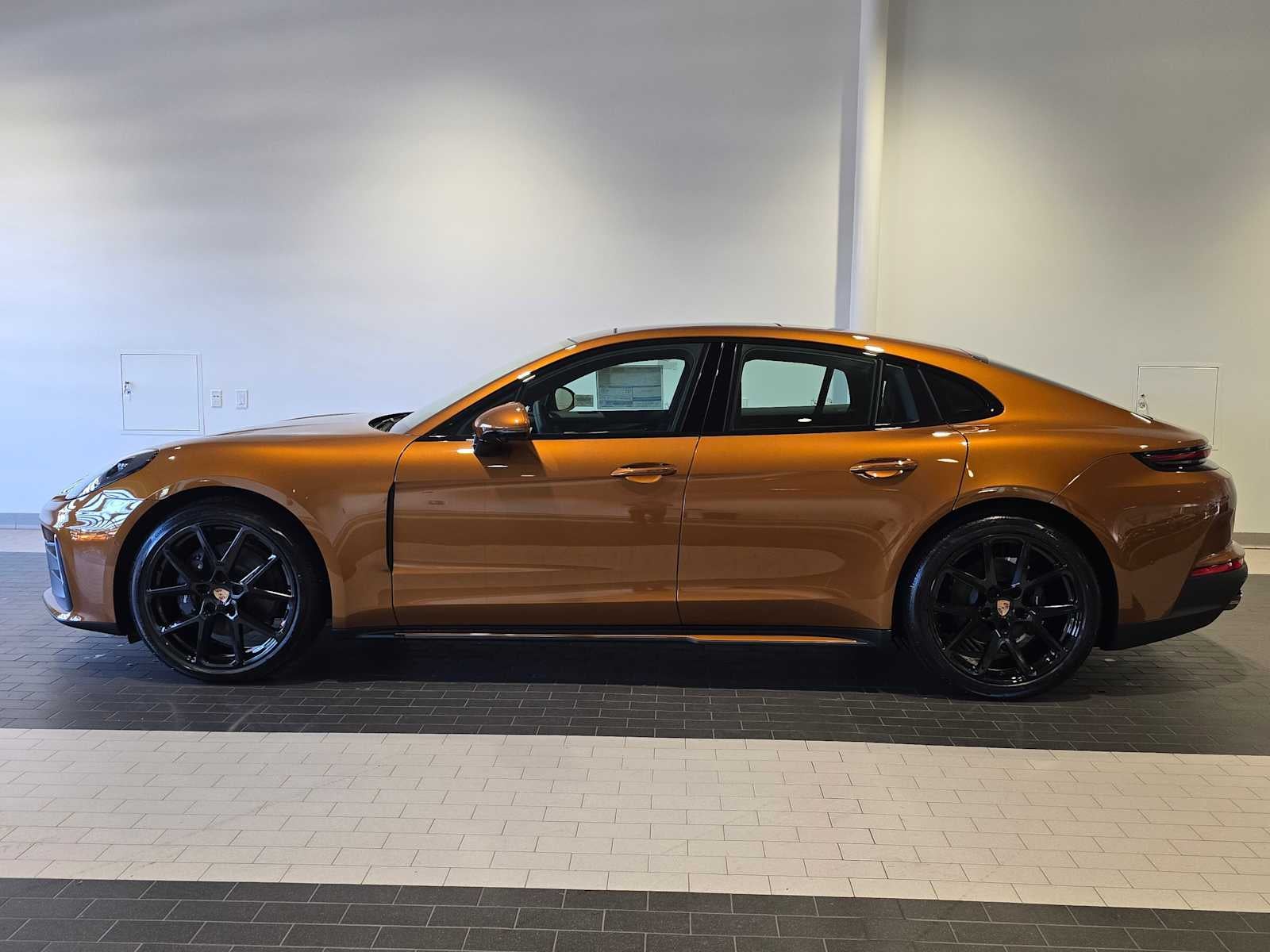 2026 Porsche Panamera 4