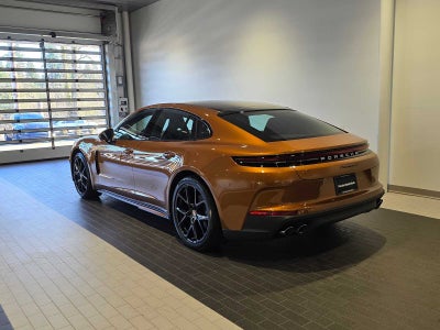 2026 Porsche Panamera 4