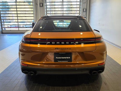 2026 Porsche Panamera 4