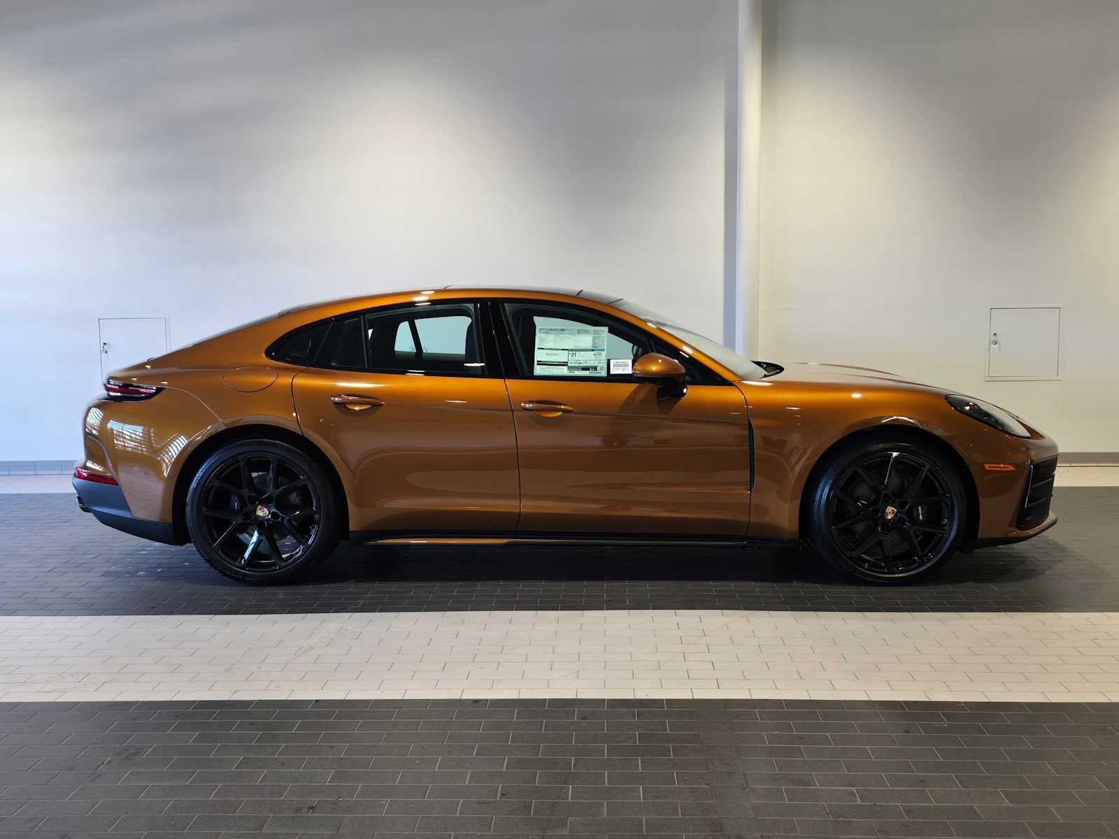 2026 Porsche Panamera 4