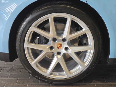 2026 Porsche Panamera 4