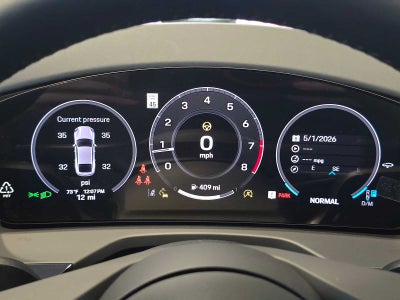 2026 Porsche Panamera 4