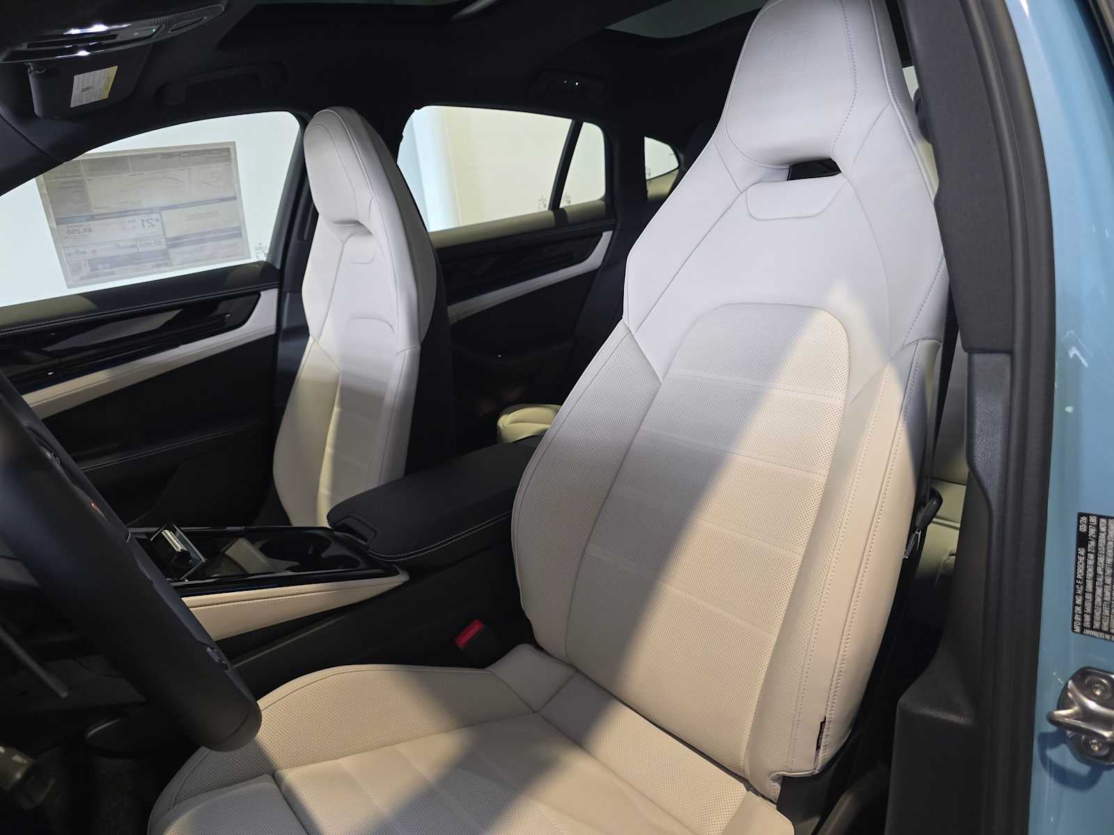 2026 Porsche Panamera 4